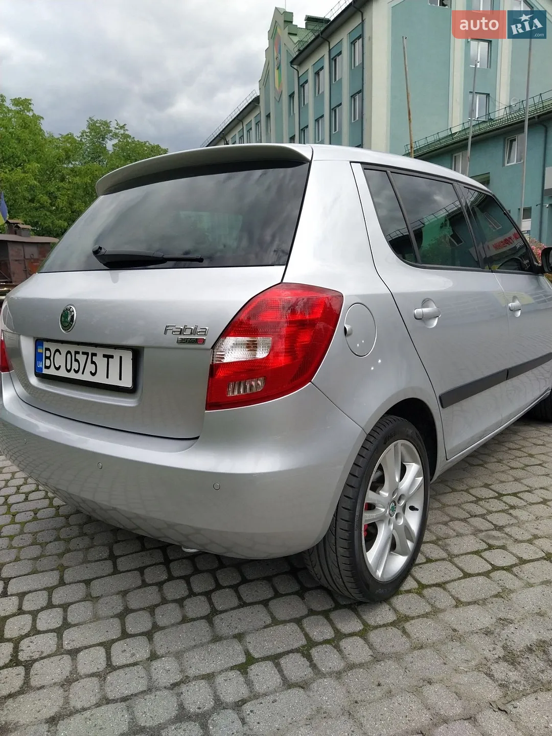 2010 Skoda Fabia - мініатюра 4