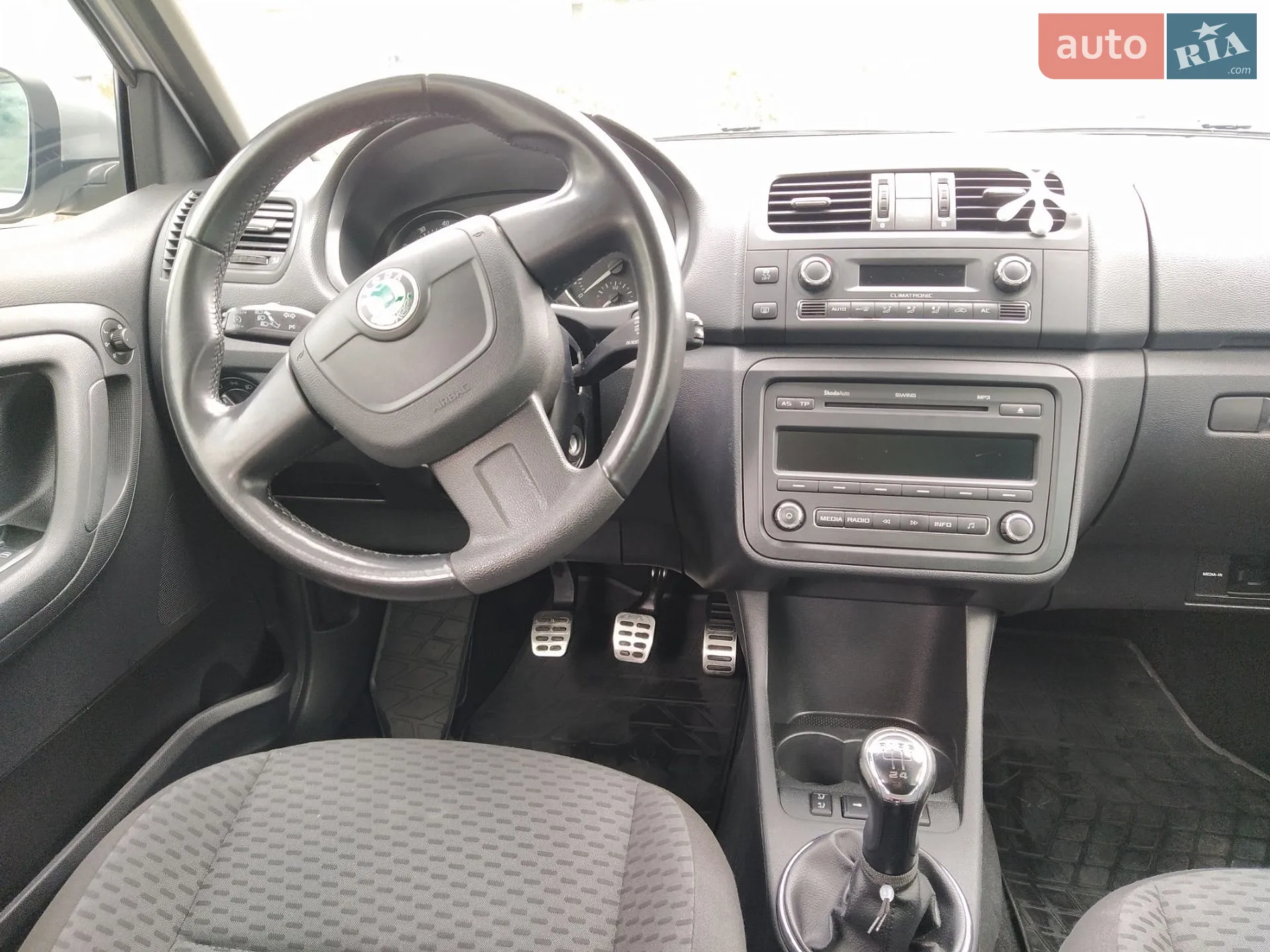 2010 Skoda Fabia - мініатюра 9