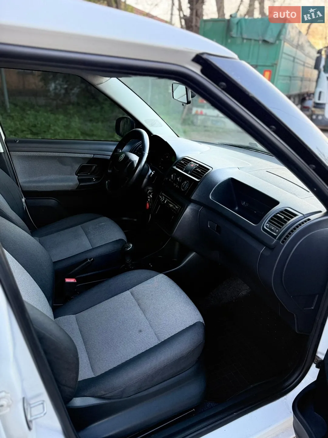 2012 Skoda Fabia - мініатюра 13