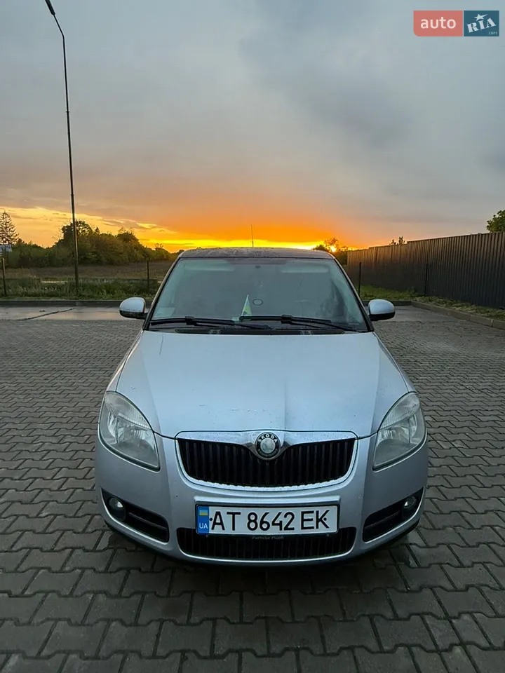 2010 Skoda Fabia - мініатюра 13
