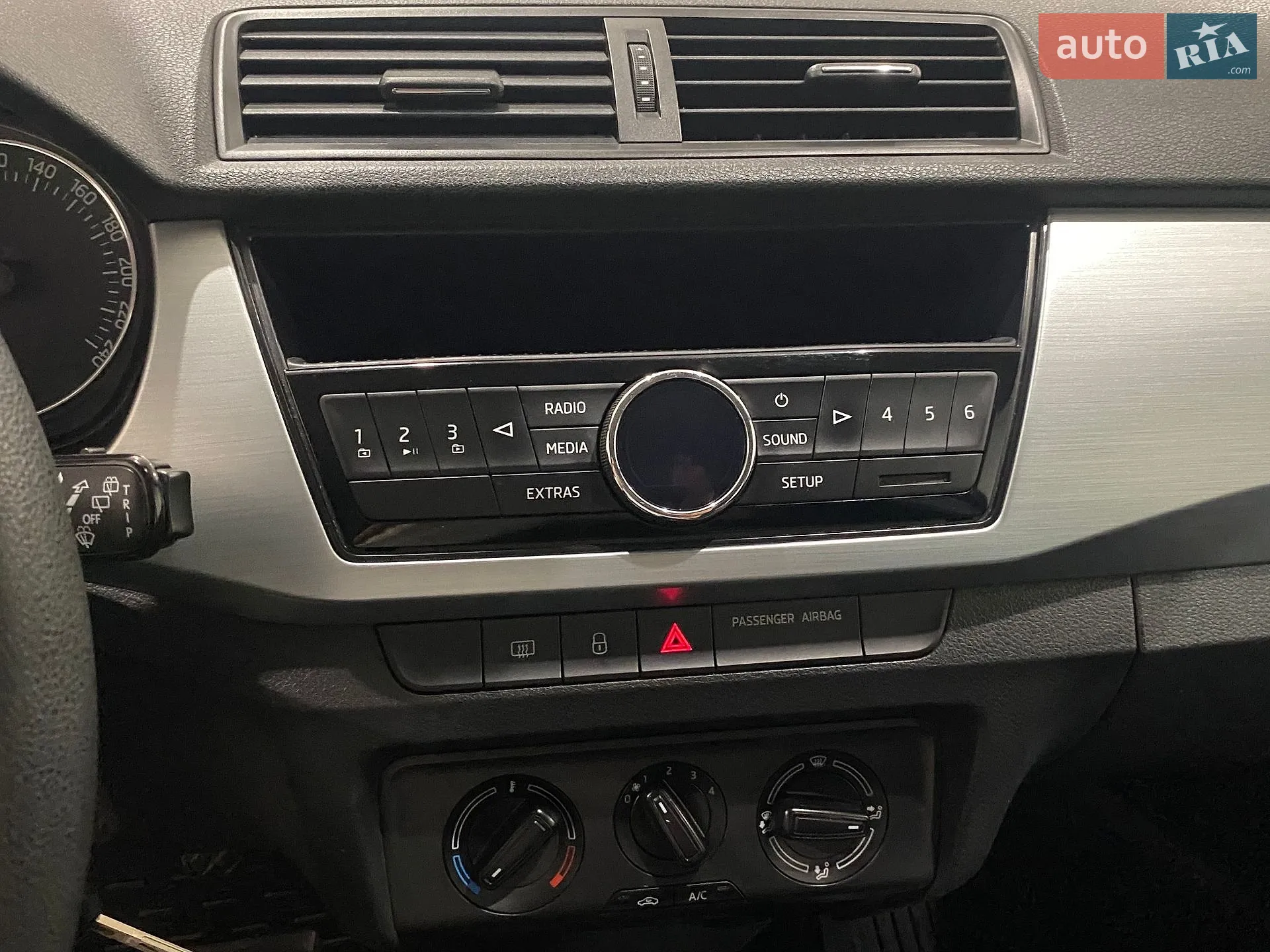 2015 Skoda Fabia - мініатюра 16
