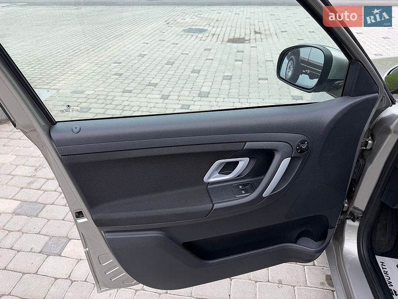 Хэтчбек Skoda Fabia 2008 в Виннице