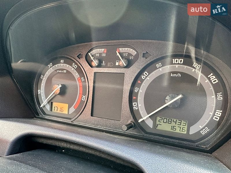 Хэтчбек Skoda Fabia 2005 в Мукачево