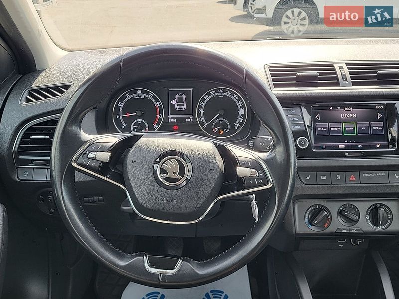 Хэтчбек Skoda Fabia 2021 в Киеве