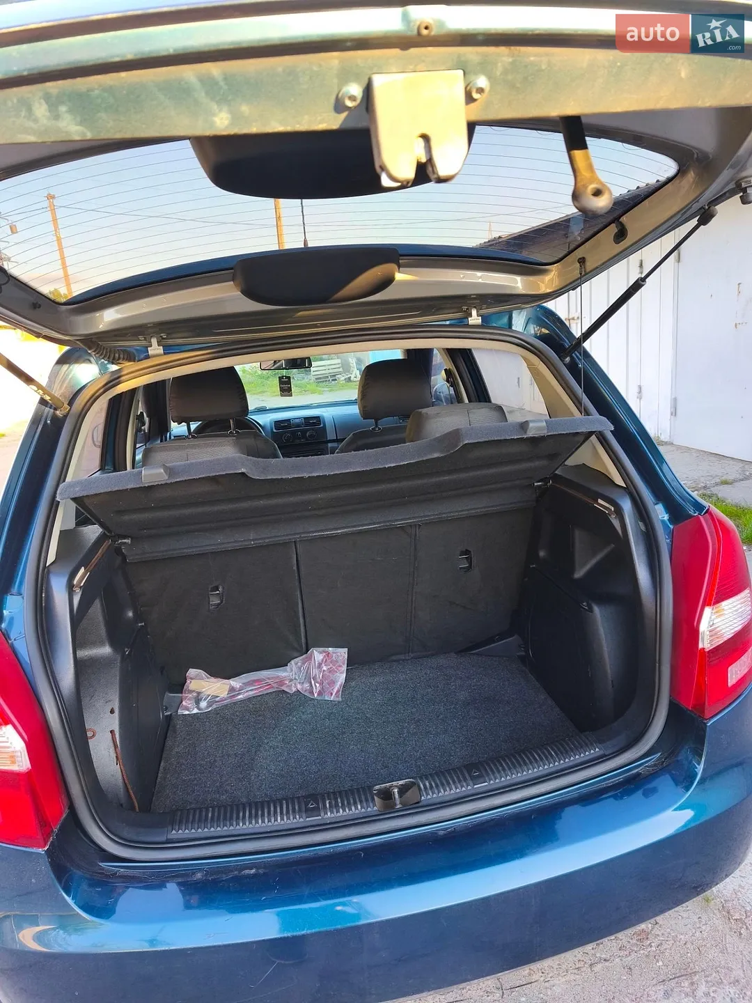 2011 Skoda Fabia - мініатюра 12