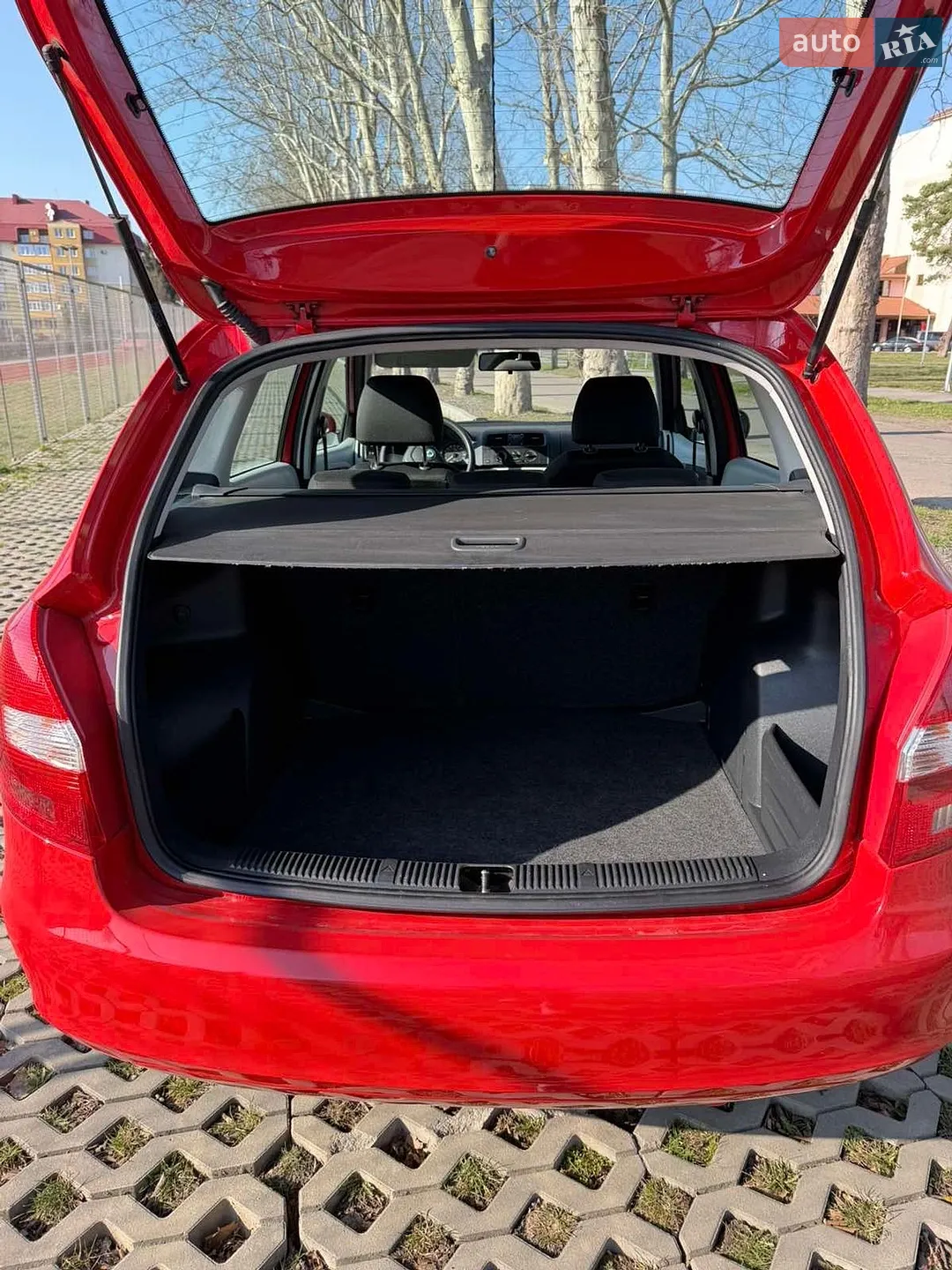 2010 Skoda Fabia - мініатюра 10