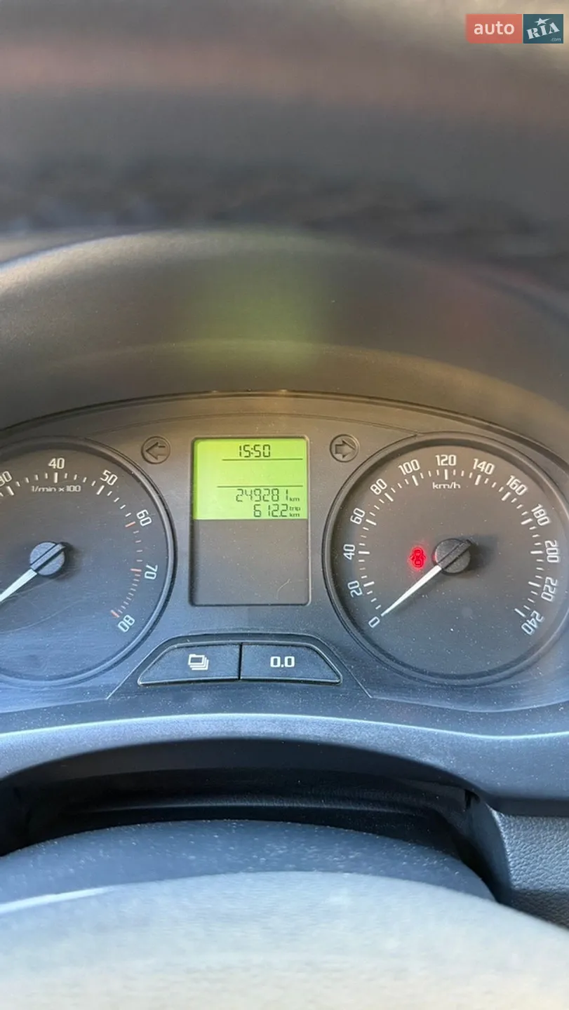 2012 Skoda Fabia - мініатюра 9