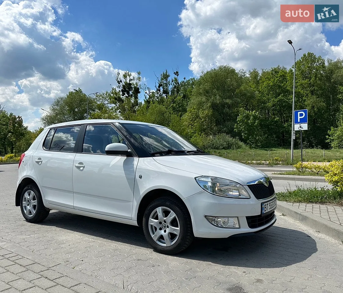 2012 Skoda Fabia - мініатюра 12