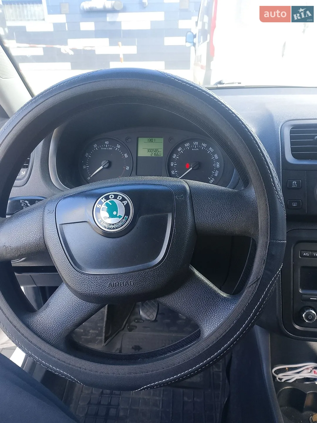 2010 Skoda Fabia - мініатюра 6