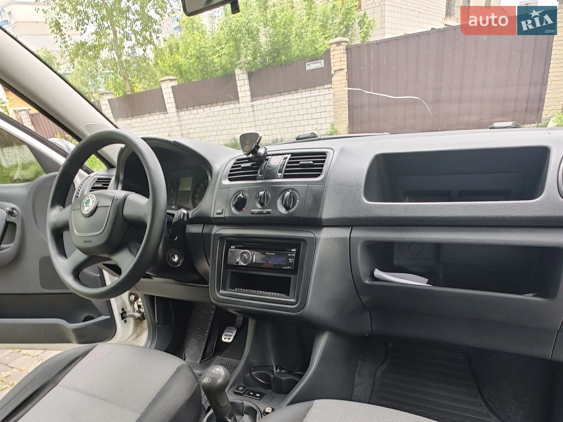 2011 Skoda Fabia - мініатюра 27