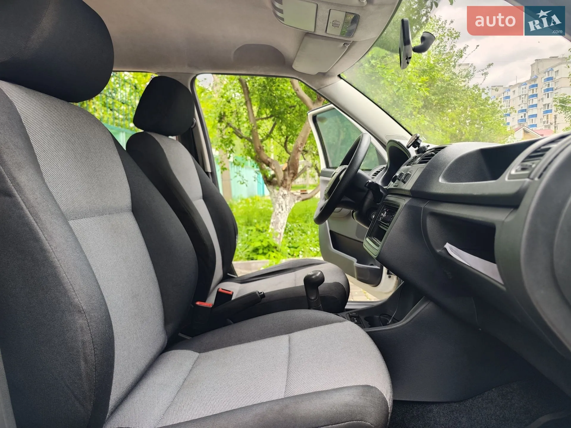 2011 Skoda Fabia - мініатюра 28