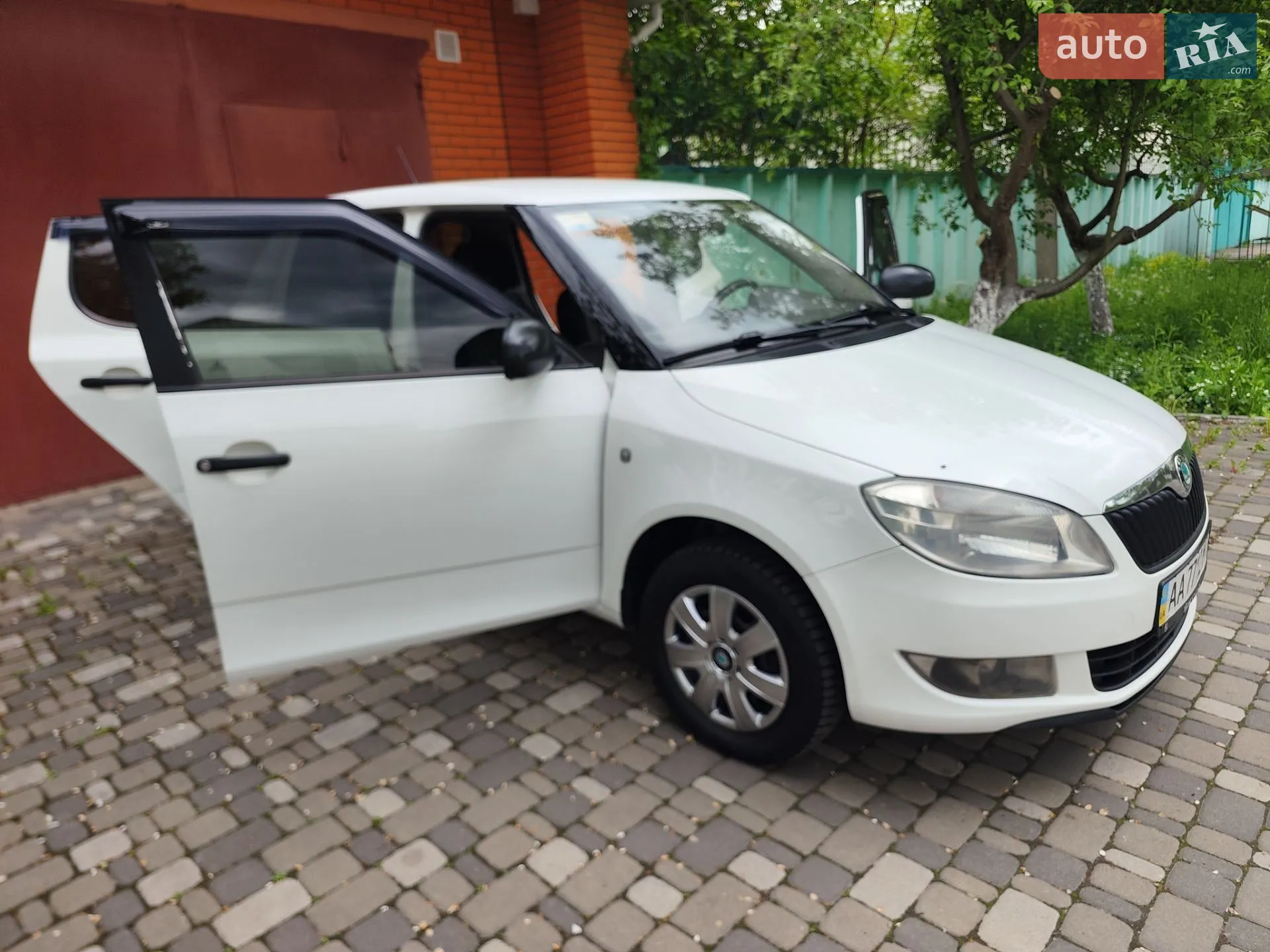 2011 Skoda Fabia - мініатюра 34