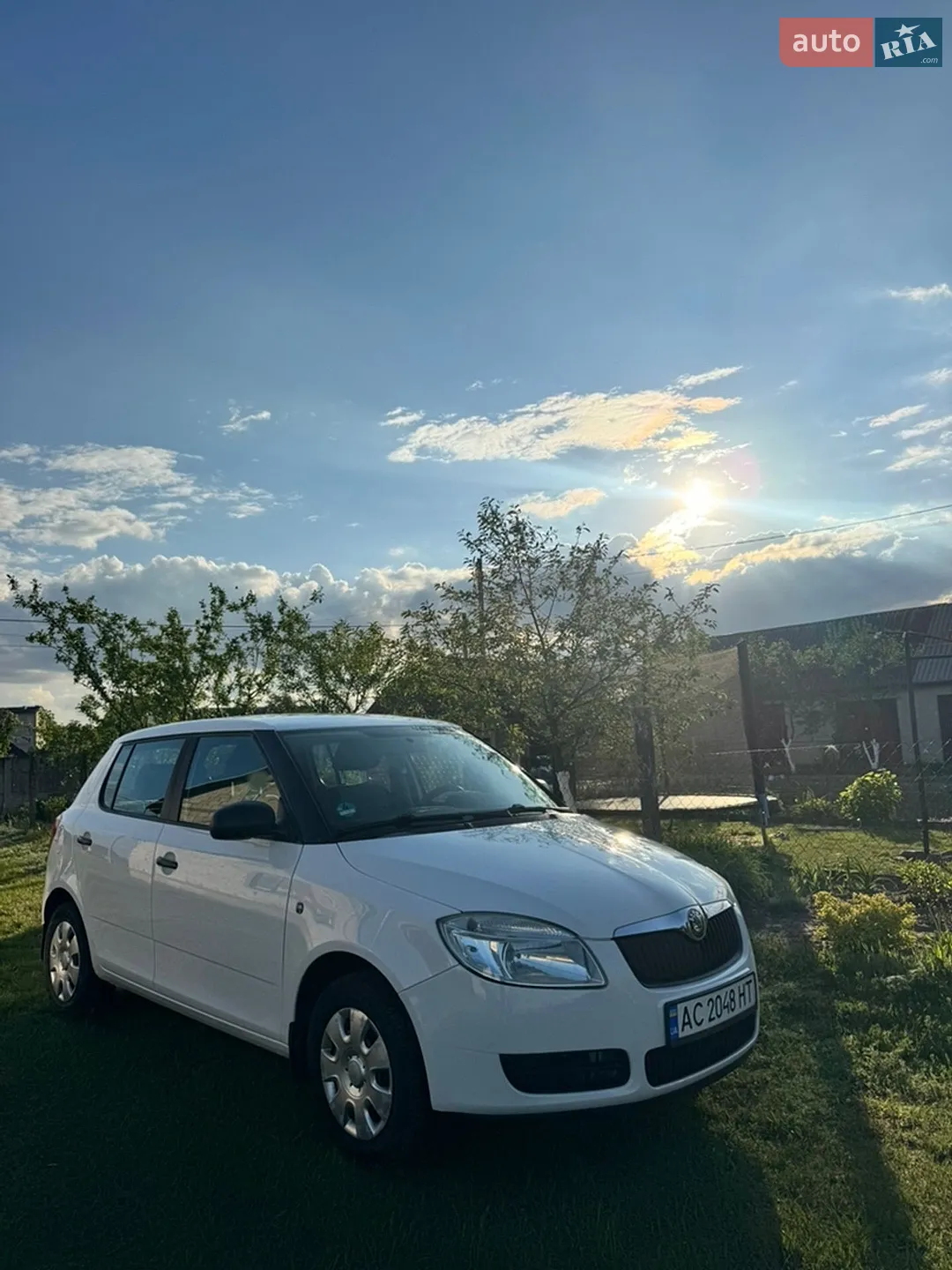 2010 Skoda Fabia - мініатюра 2