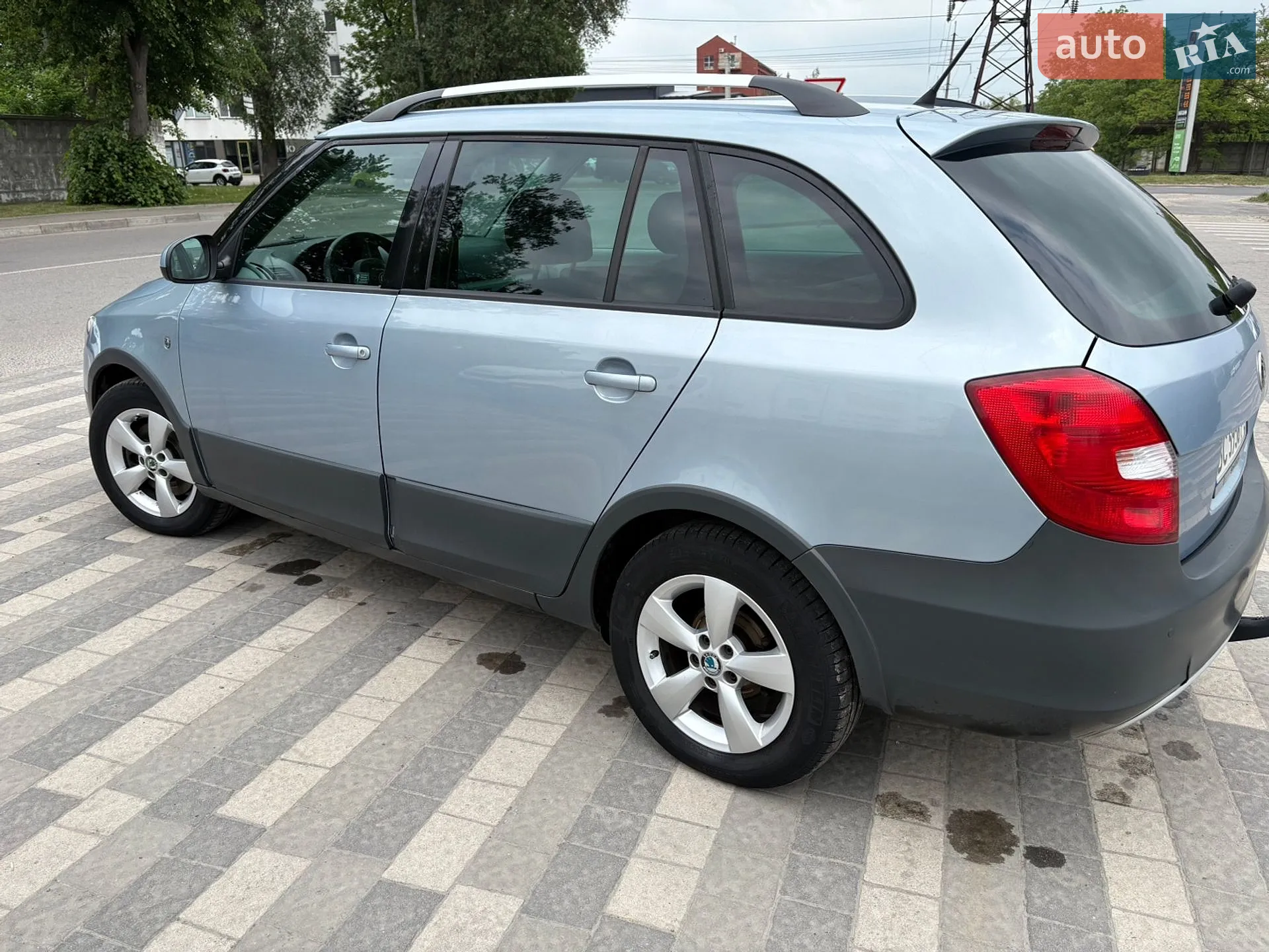 2010 Skoda Fabia - мініатюра 8