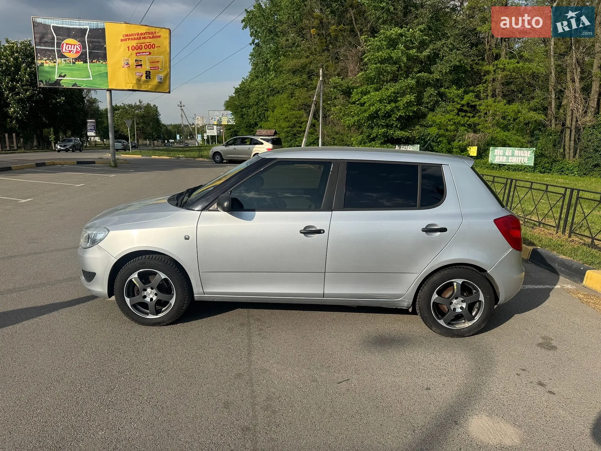 2014 Skoda Fabia - мініатюра 2