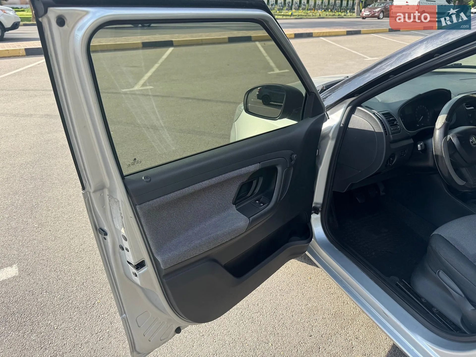 2014 Skoda Fabia - мініатюра 10
