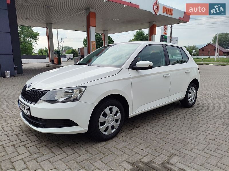 Хэтчбек Skoda Fabia 2017 в Черновцах фото Хэтчбек Skoda Fabia 2017 в Черновцах