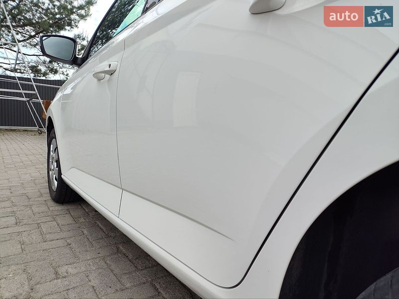 Хэтчбек Skoda Fabia 2017 в Черновцах фото 20 Хэтчбек Skoda Fabia 2017 в Черновцах