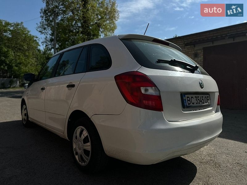 Универсал Skoda Fabia 2010 в Ирпене