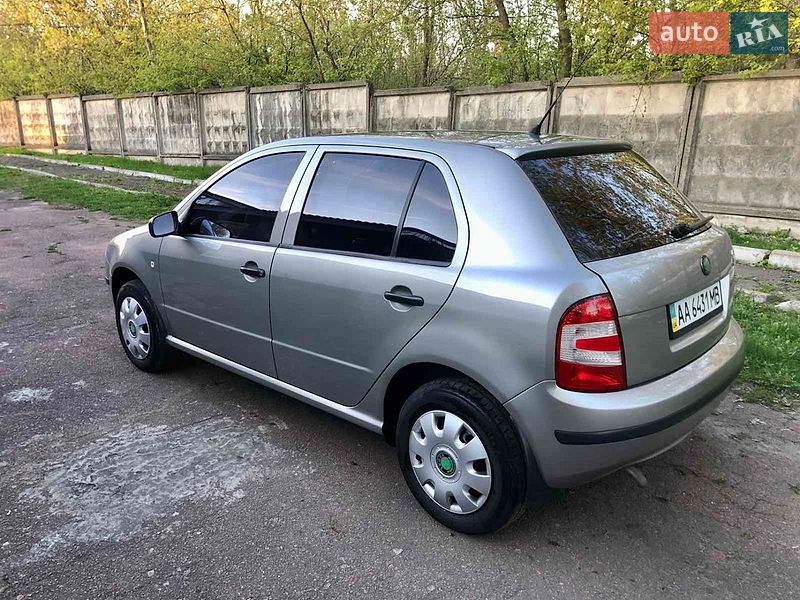 Хэтчбек Skoda Fabia 2007 в Ромнах