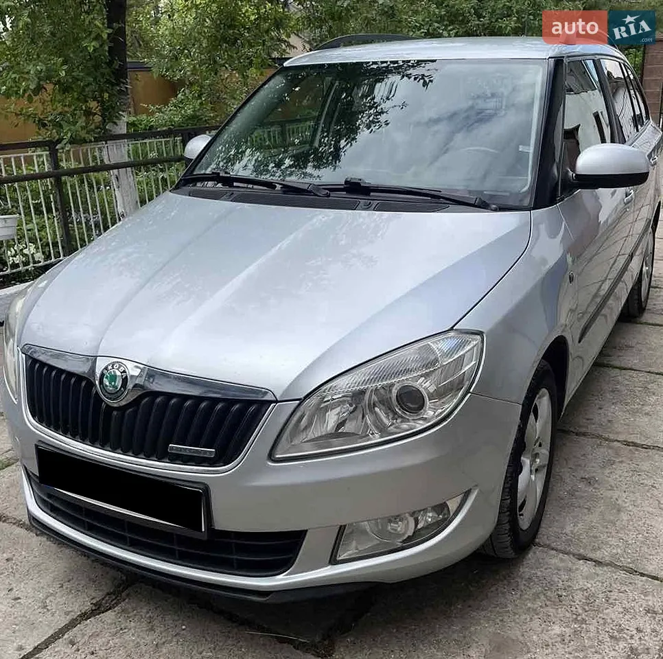 2011 Skoda Fabia - мініатюра 26