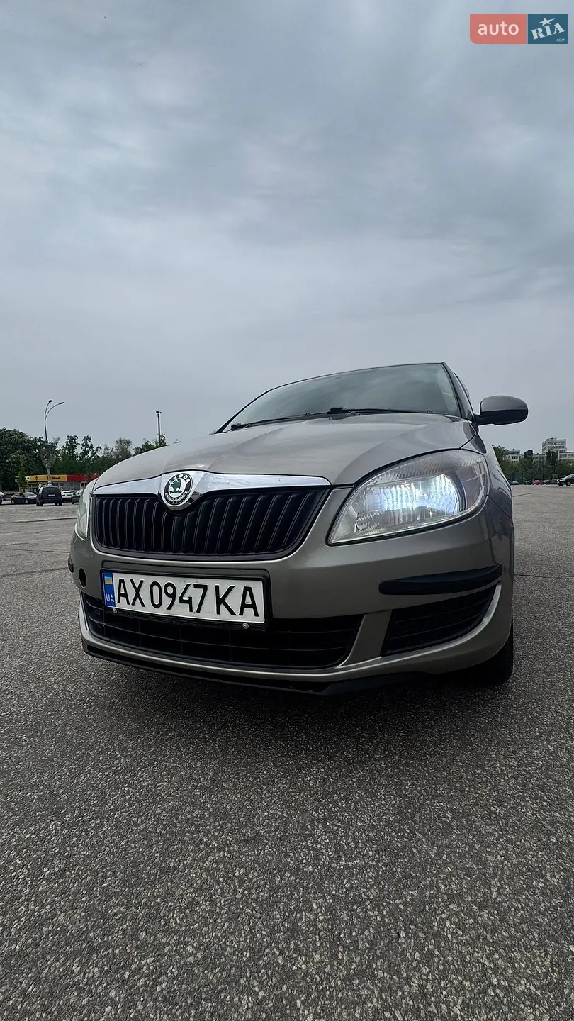 2012 Skoda Fabia - мініатюра 4