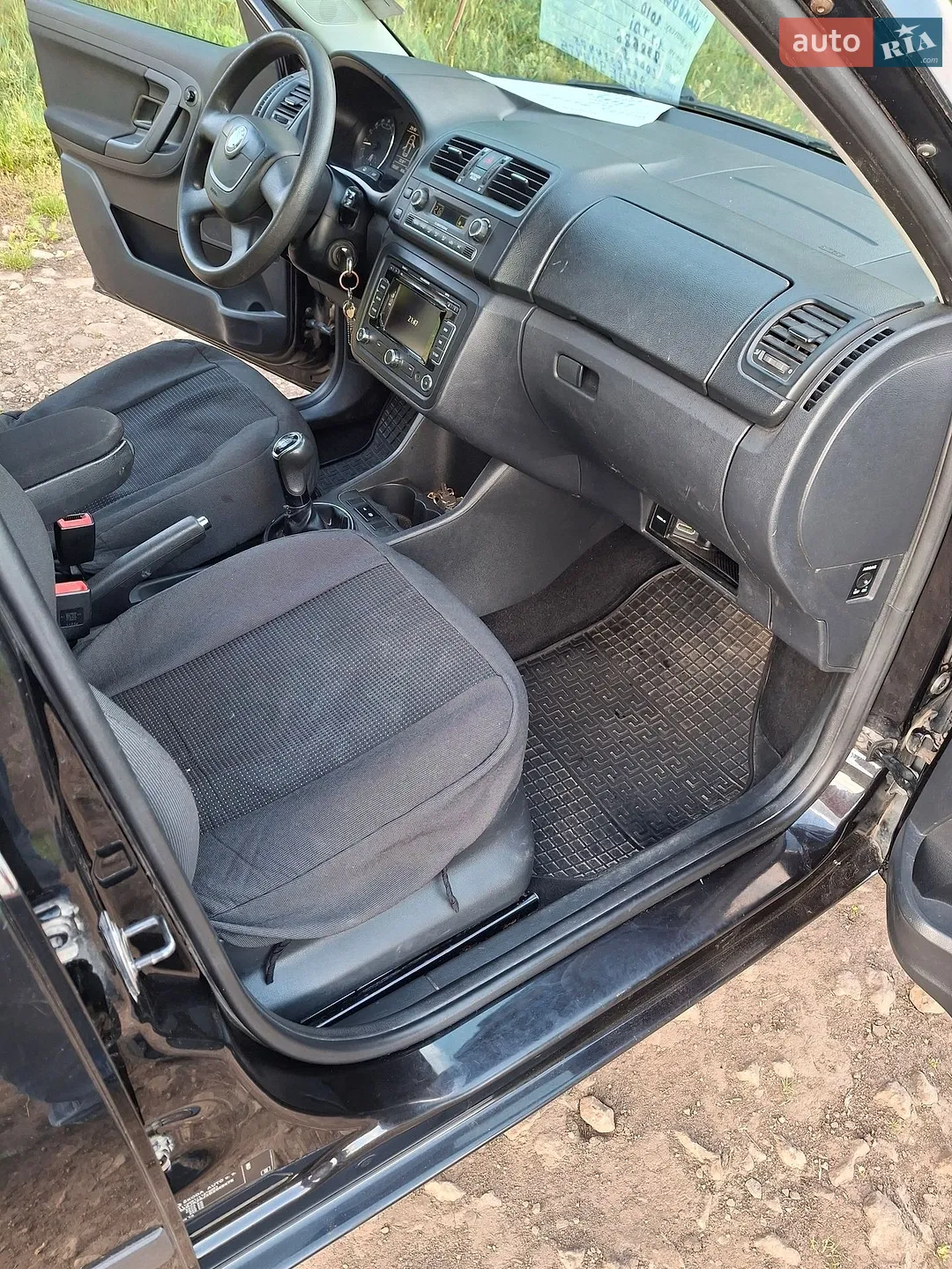 2010 Skoda Fabia - мініатюра 10