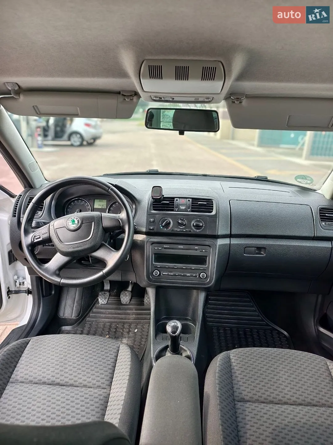 2011 Skoda Fabia - мініатюра 13