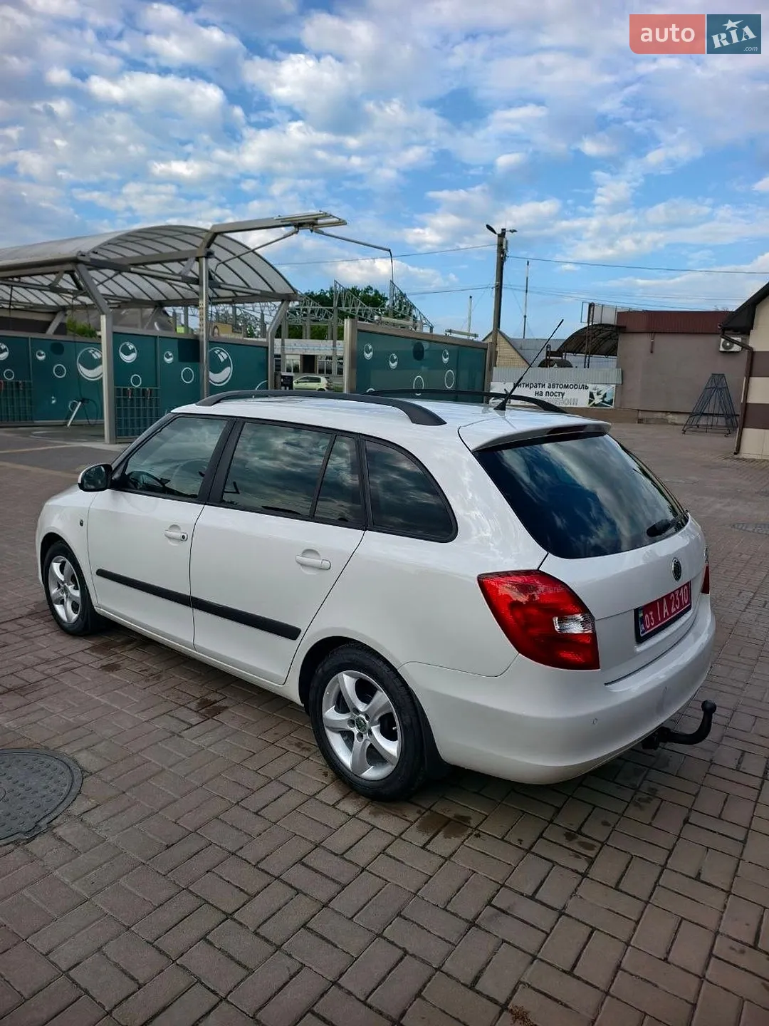2011 Skoda Fabia - мініатюра 8