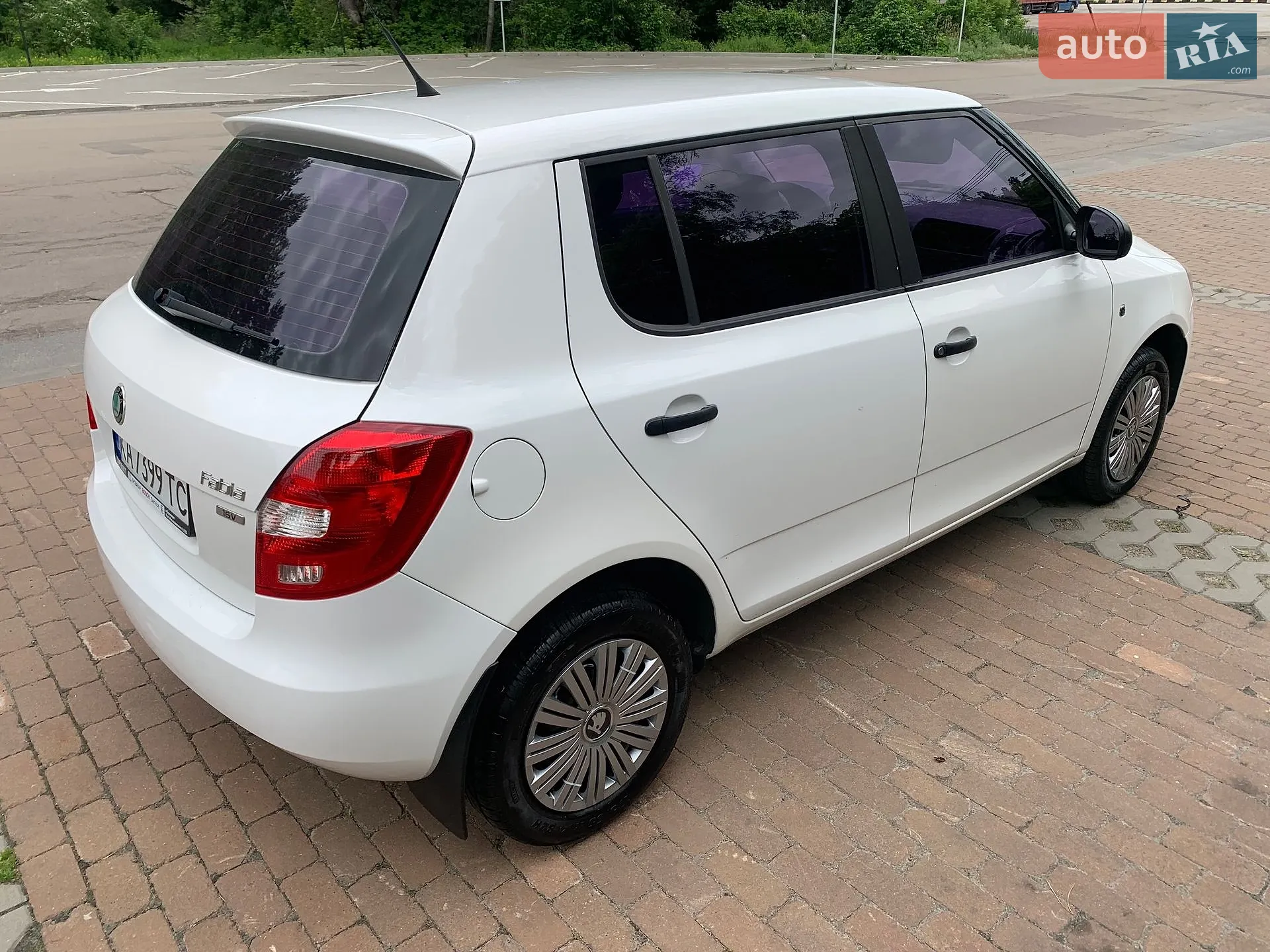 2011 Skoda Fabia - мініатюра 21