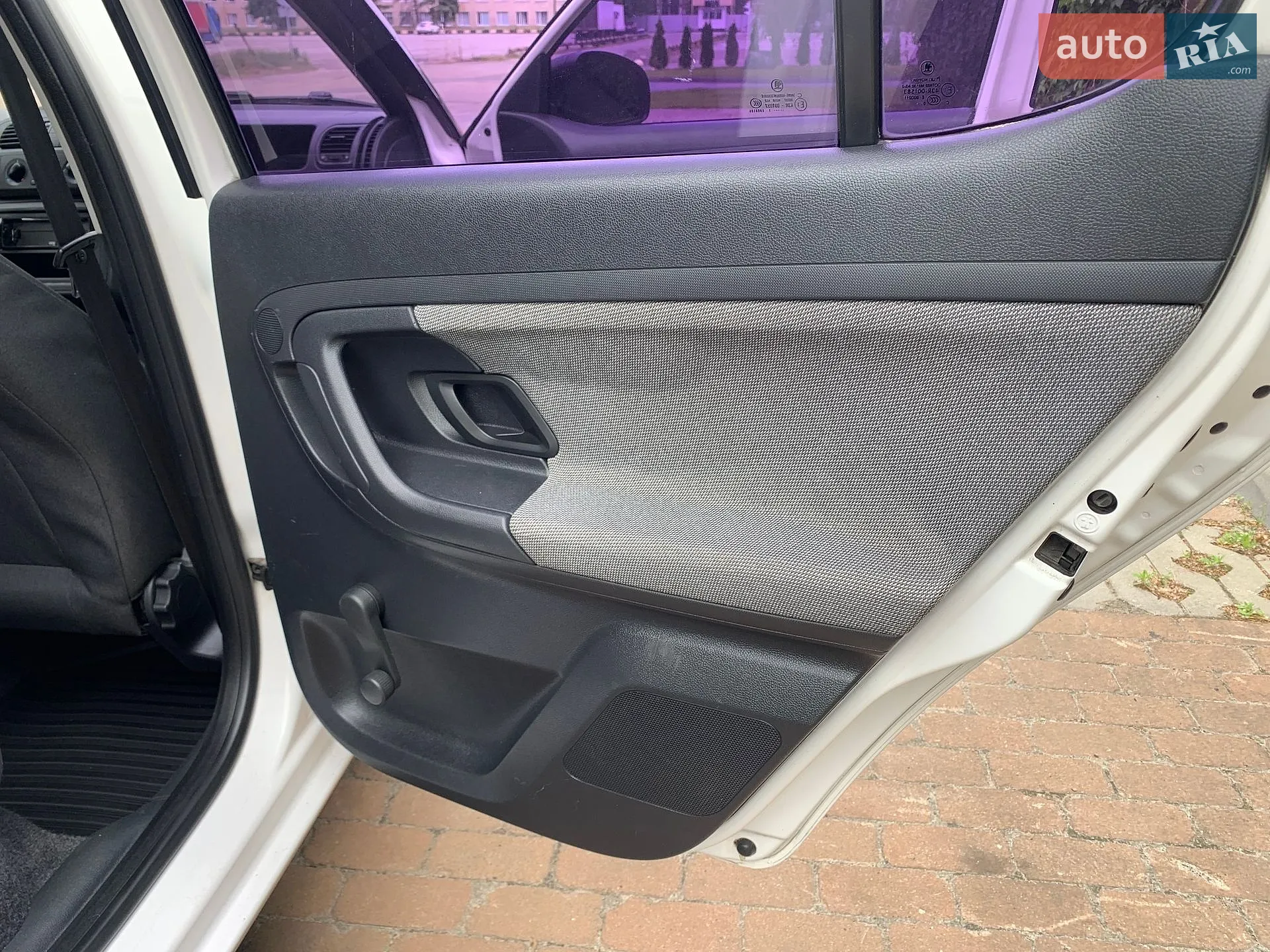 2011 Skoda Fabia - мініатюра 54