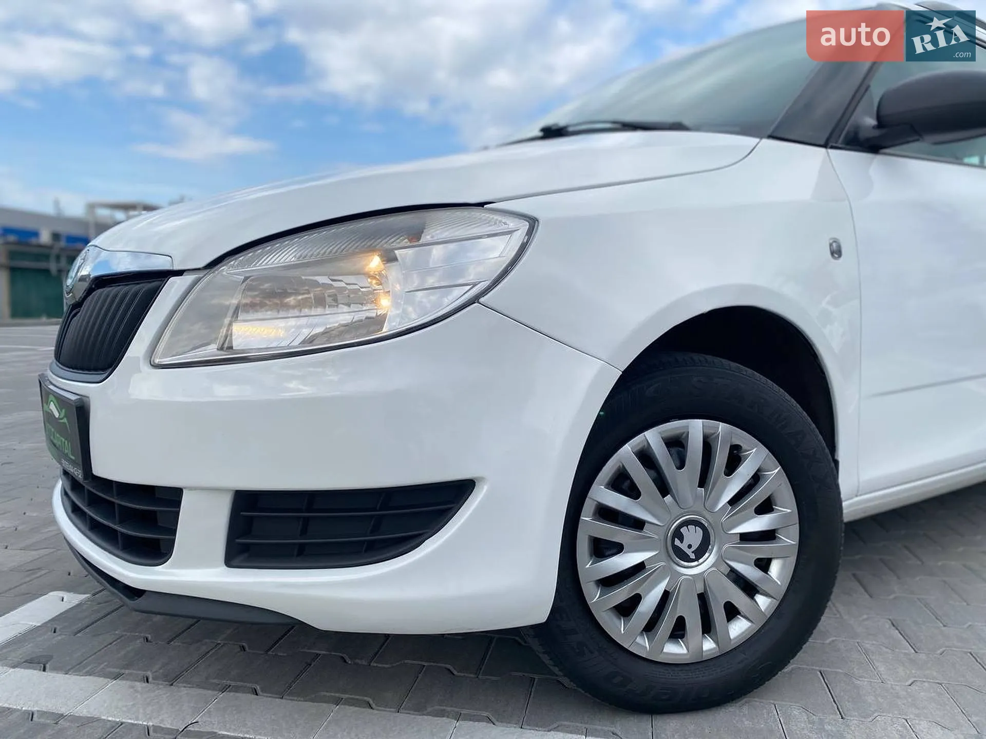 2011 Skoda Fabia - мініатюра 4