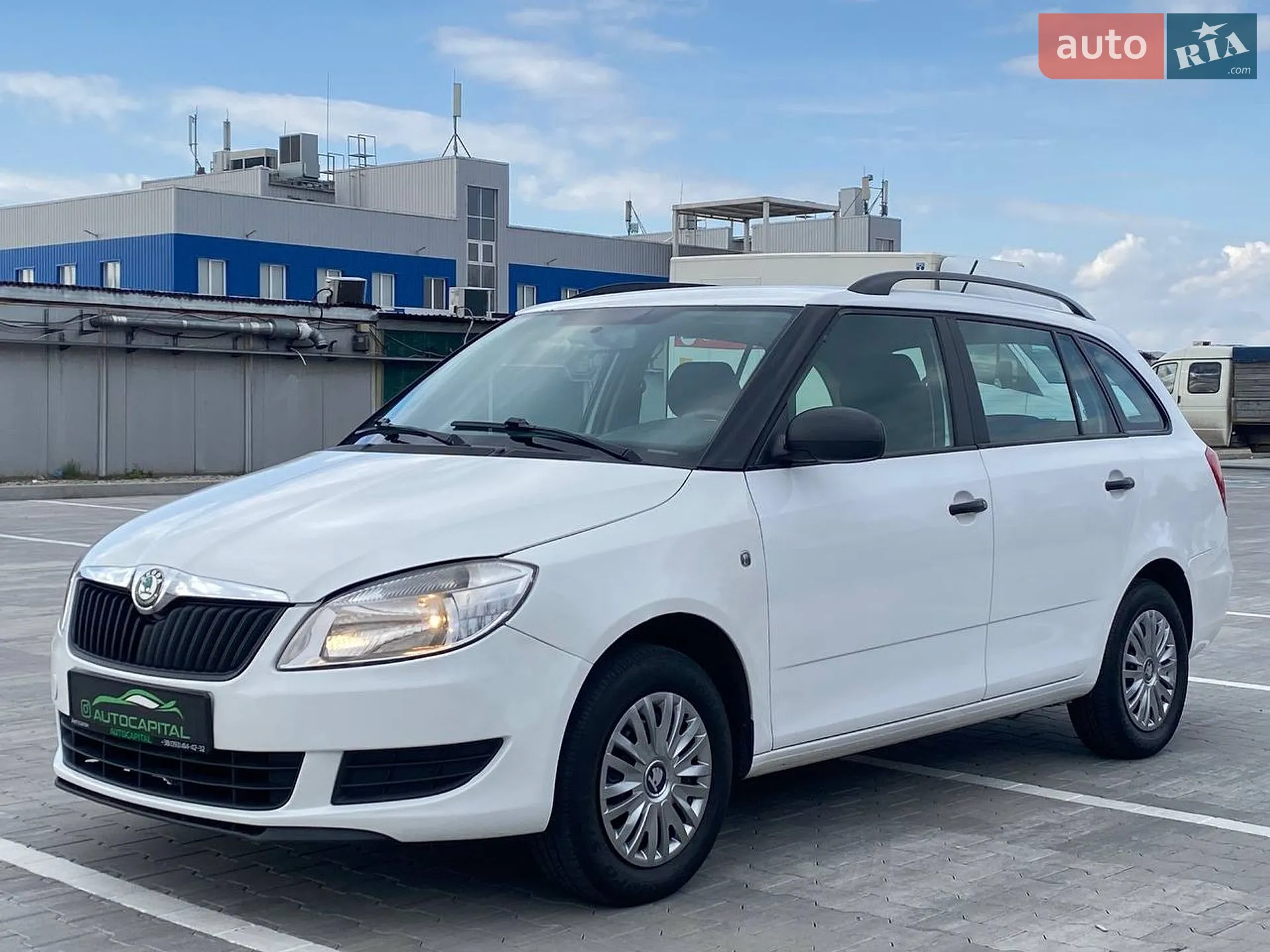 2011 Skoda Fabia - мініатюра 9