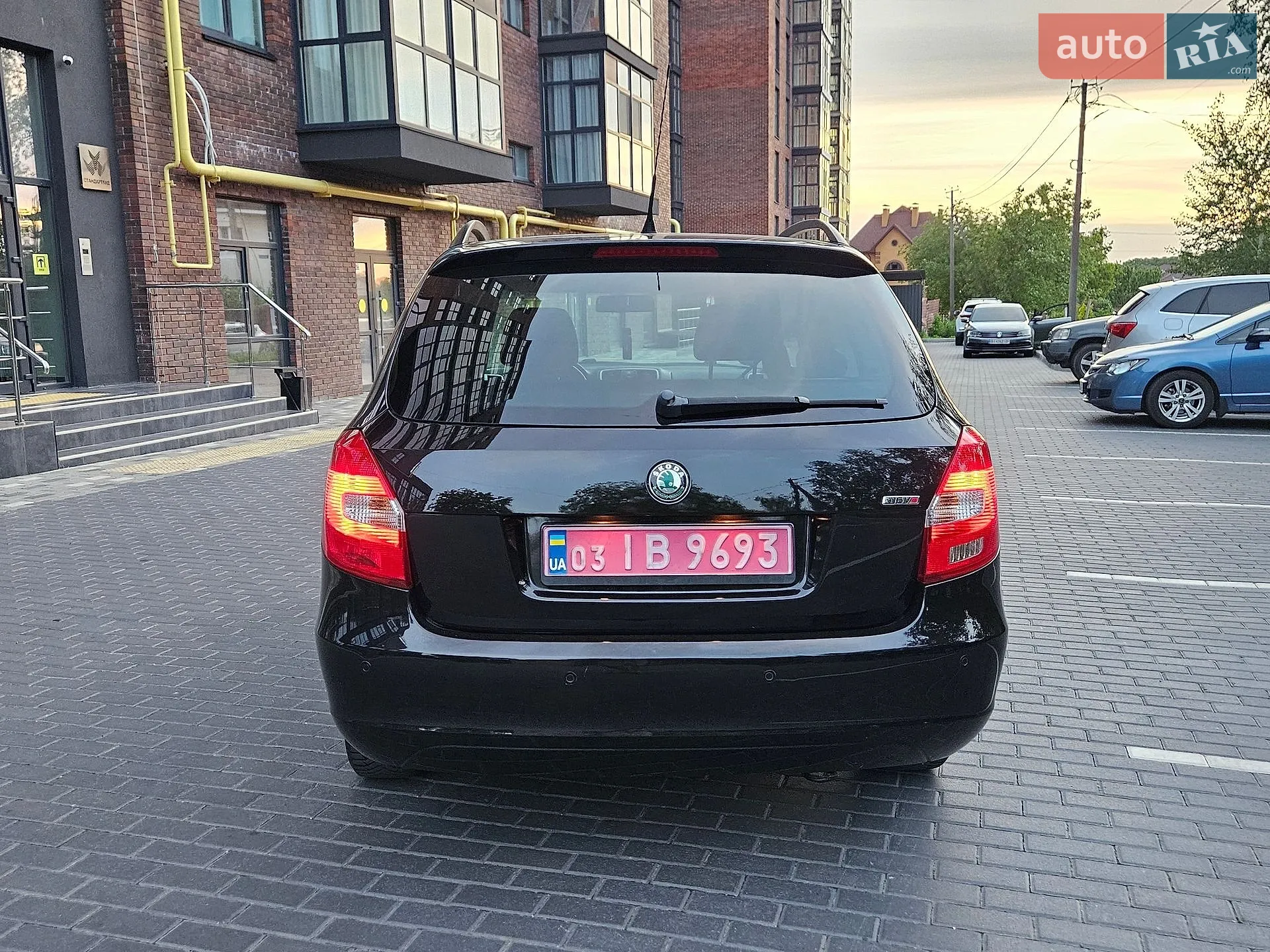 2010 Skoda Fabia - мініатюра 8