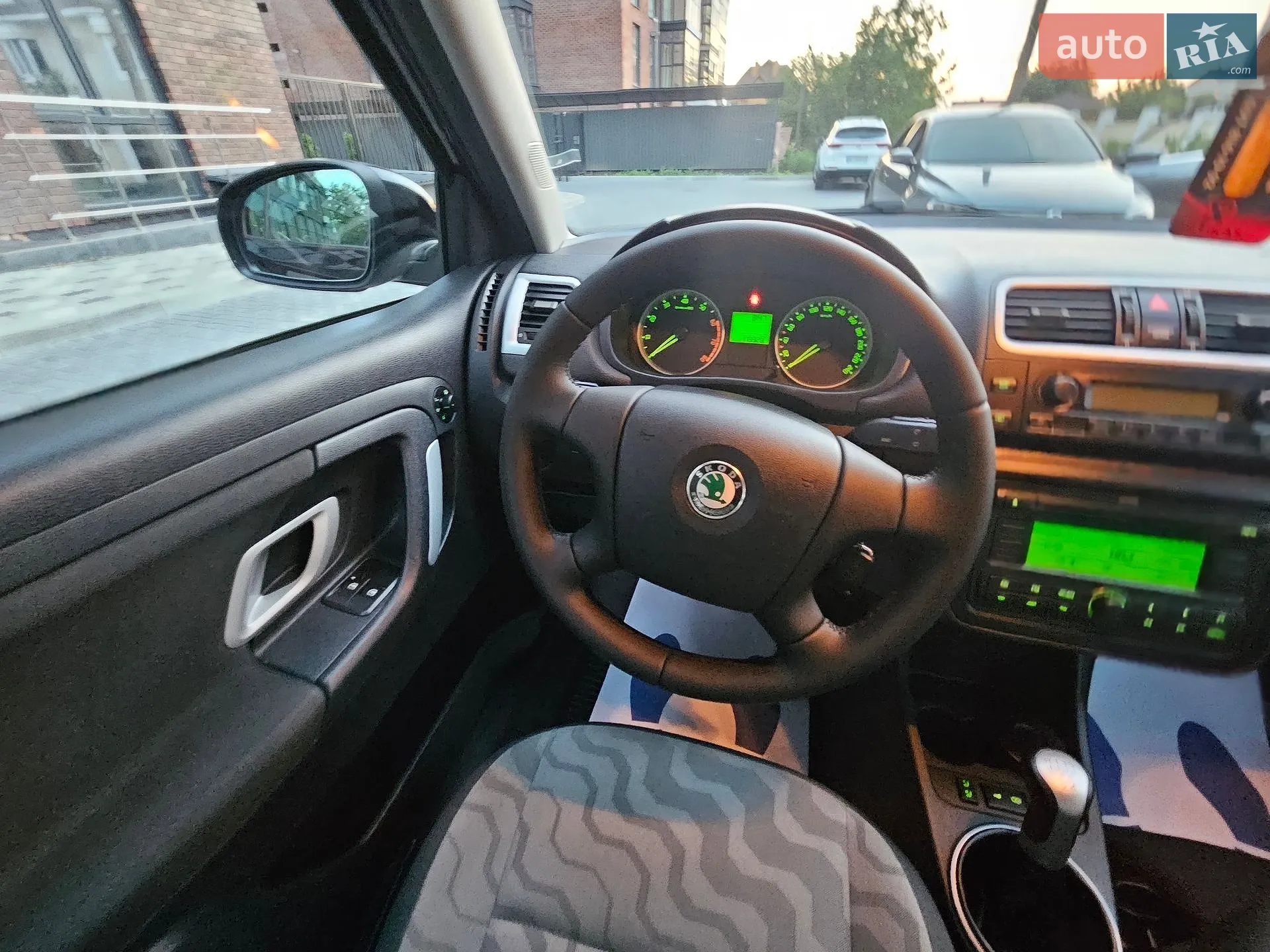 2010 Skoda Fabia - мініатюра 59