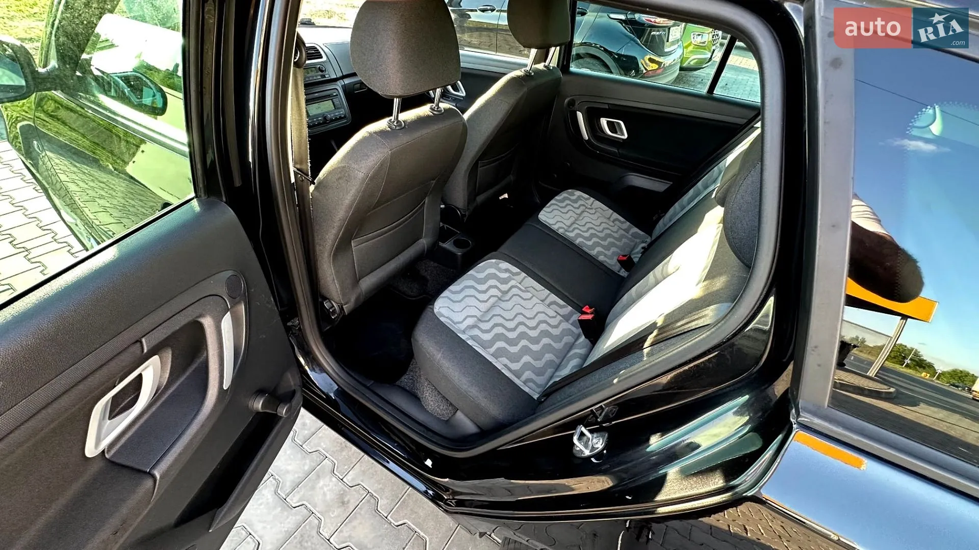 2010 Skoda Fabia - мініатюра 20