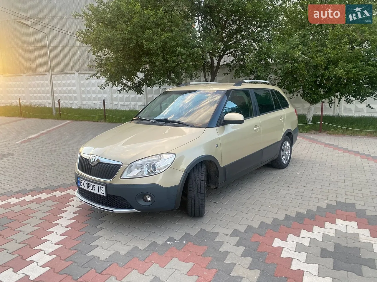 2011 Skoda Fabia - мініатюра 12