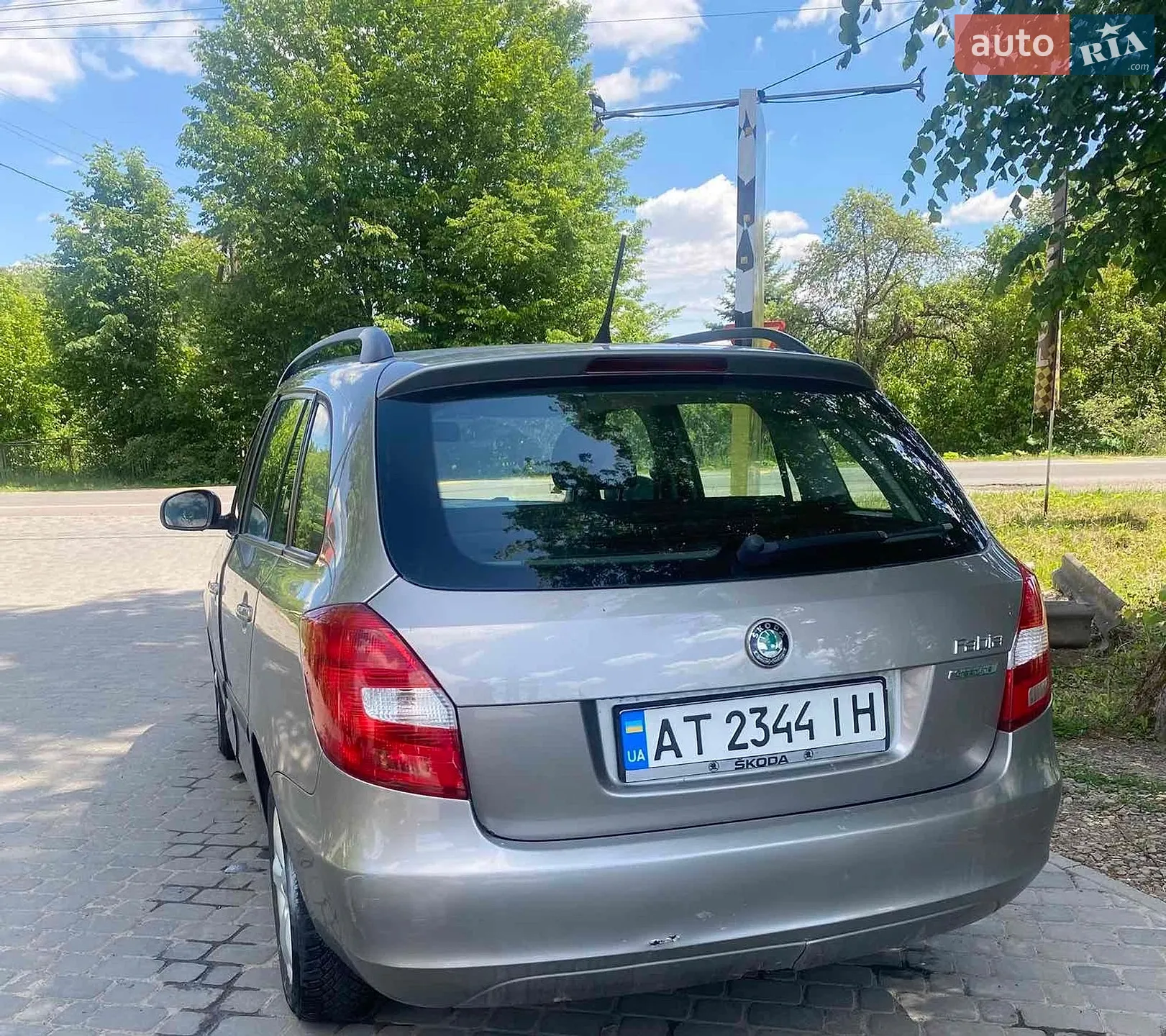 2011 Skoda Fabia - мініатюра 6
