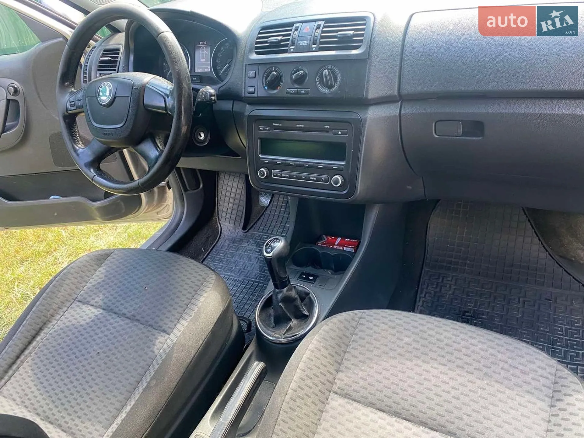 2011 Skoda Fabia - мініатюра 8