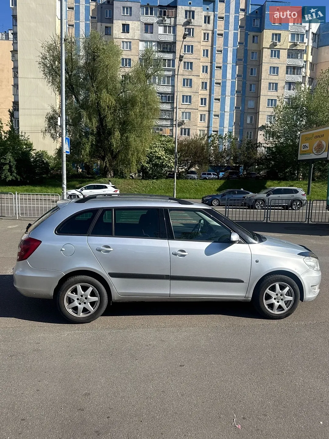 2010 Skoda Fabia - мініатюра 3
