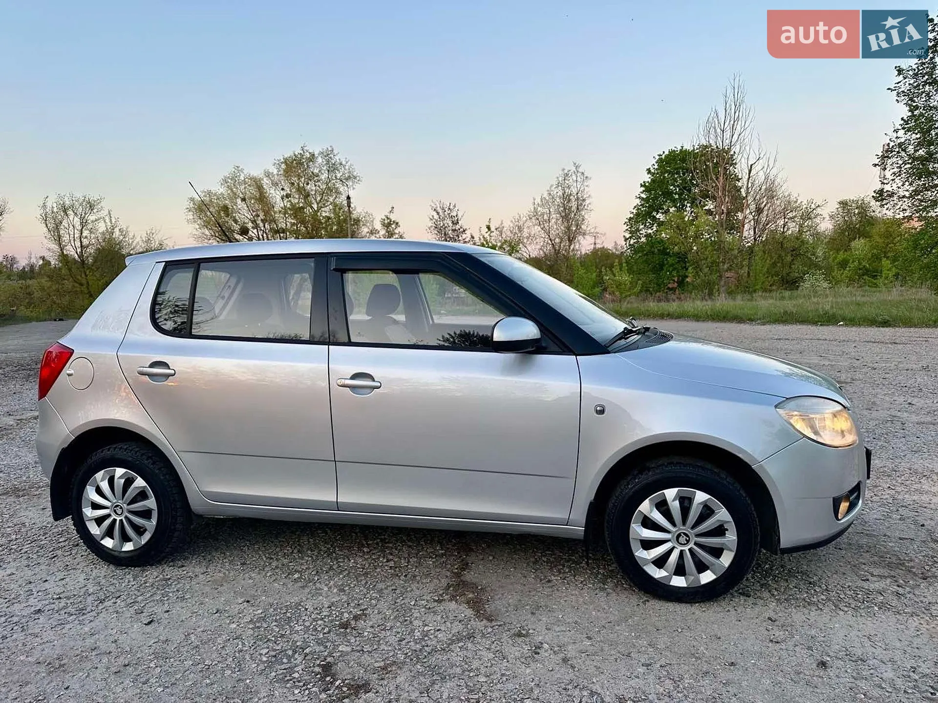 2010 Skoda Fabia - мініатюра 6