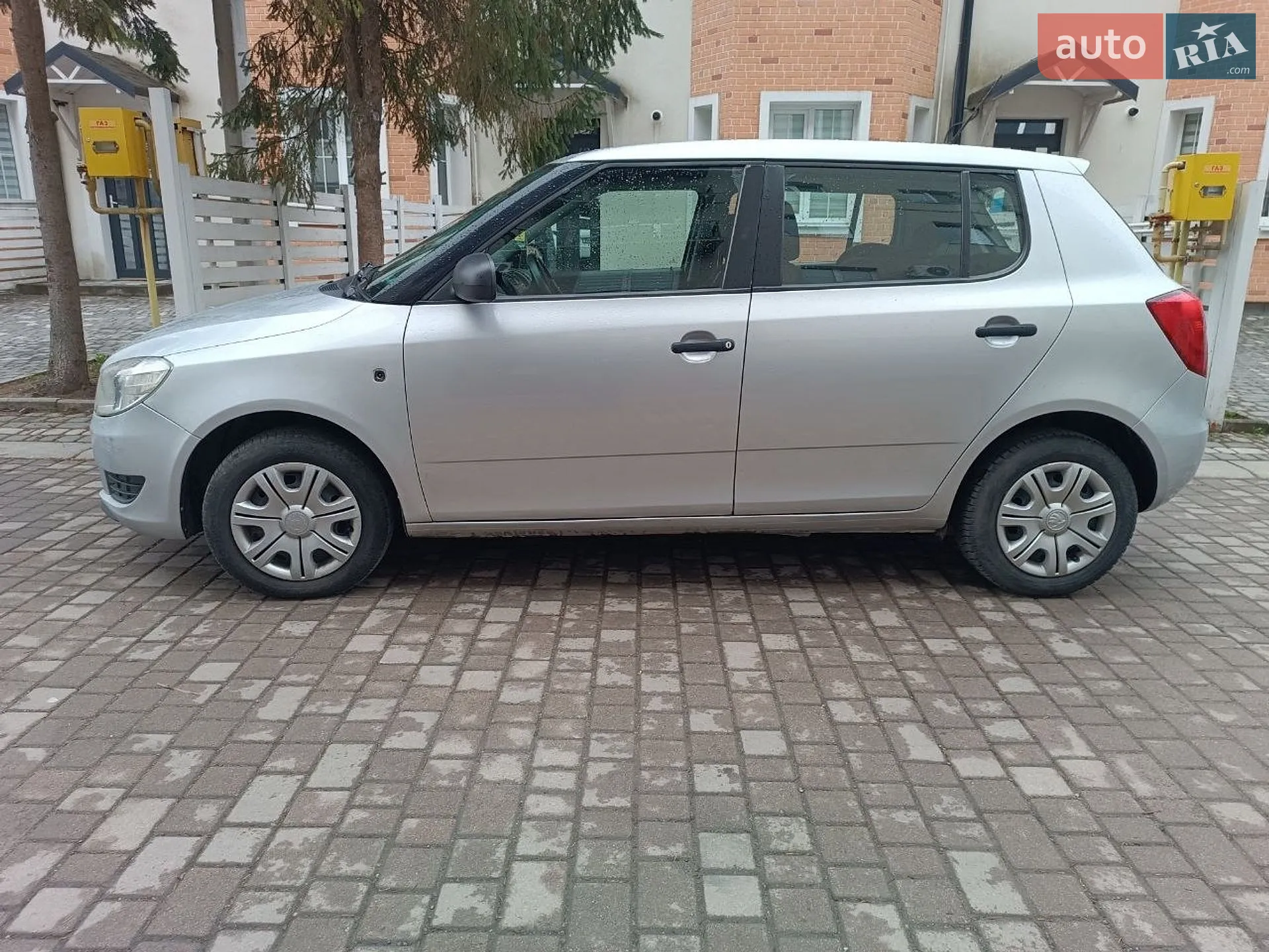 2012 Skoda Fabia - мініатюра 8