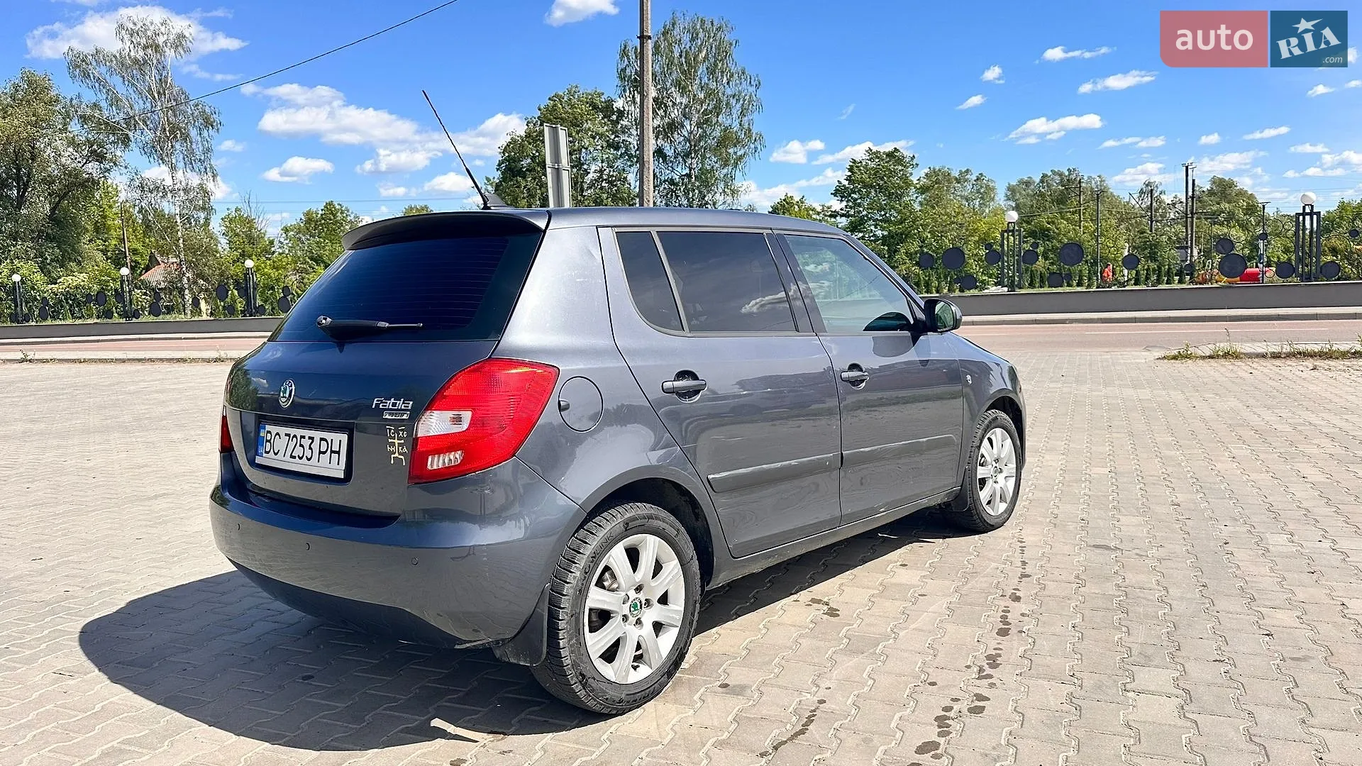2010 Skoda Fabia - мініатюра 16