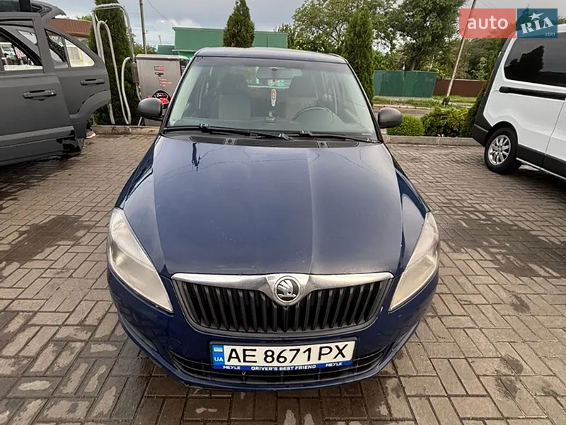 Skoda Fabia 2013 VIN TMBJC25J3D3140766 фото оголошення 5 з 44