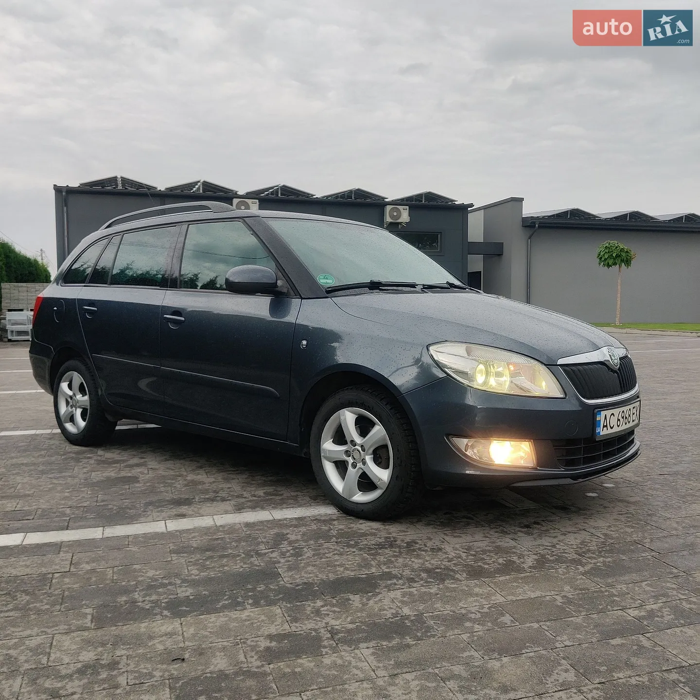 2010 Skoda Fabia - мініатюра 6