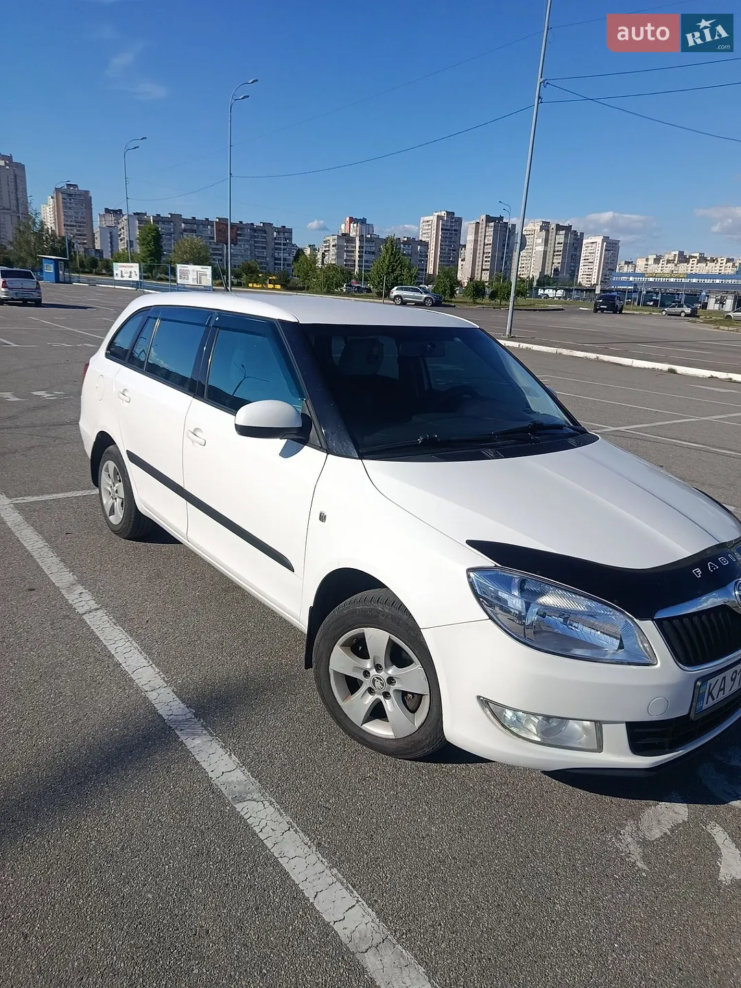 2012 Skoda Fabia - мініатюра 2