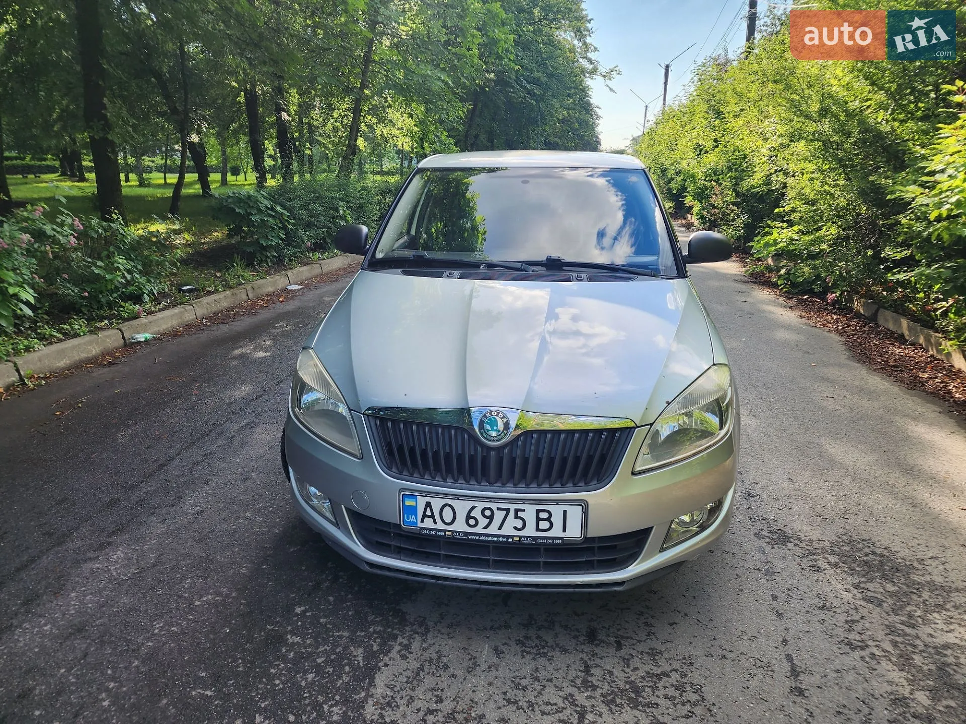 2011 Skoda Fabia - мініатюра 5