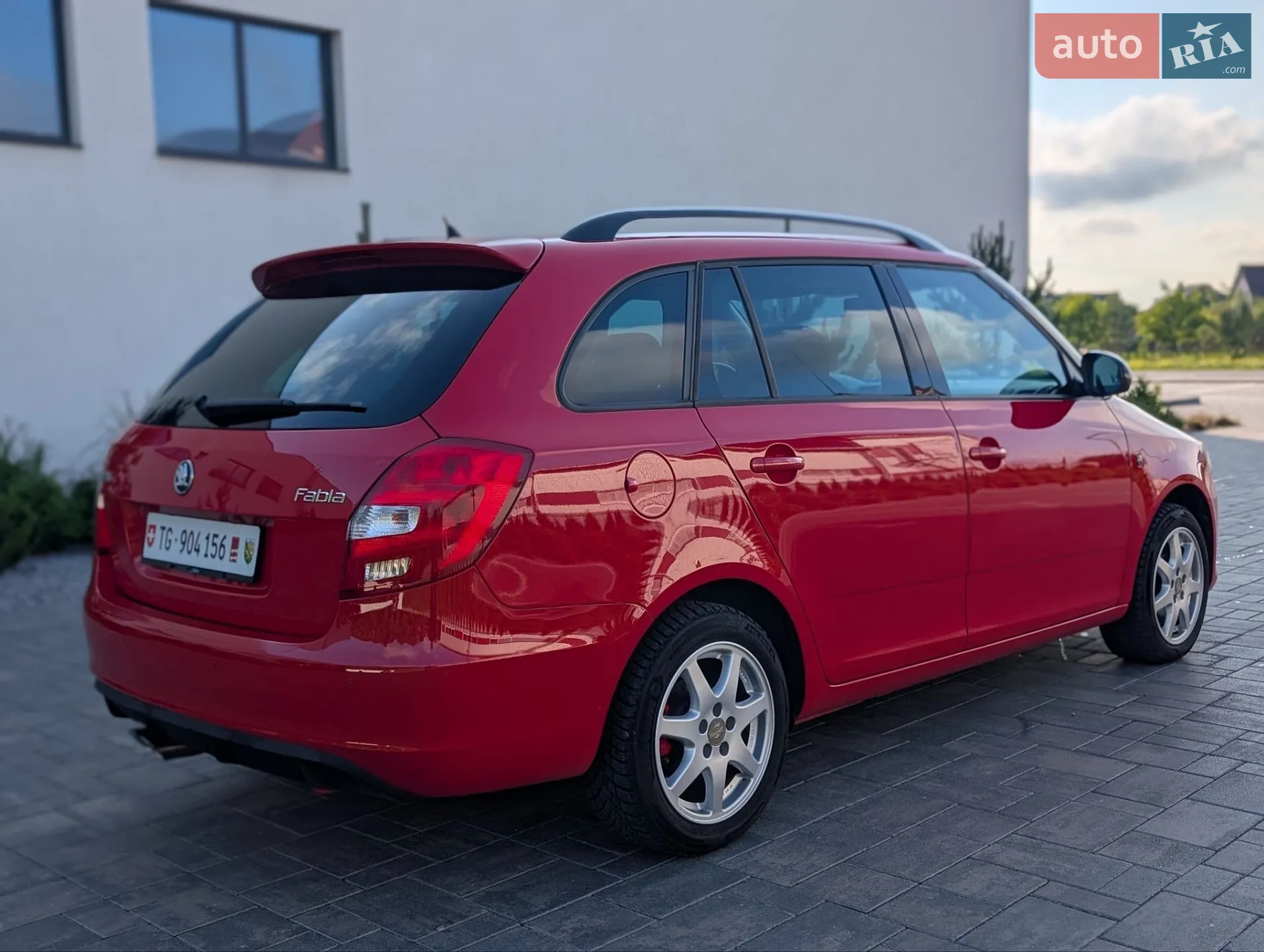 2011 Skoda Fabia - мініатюра 10