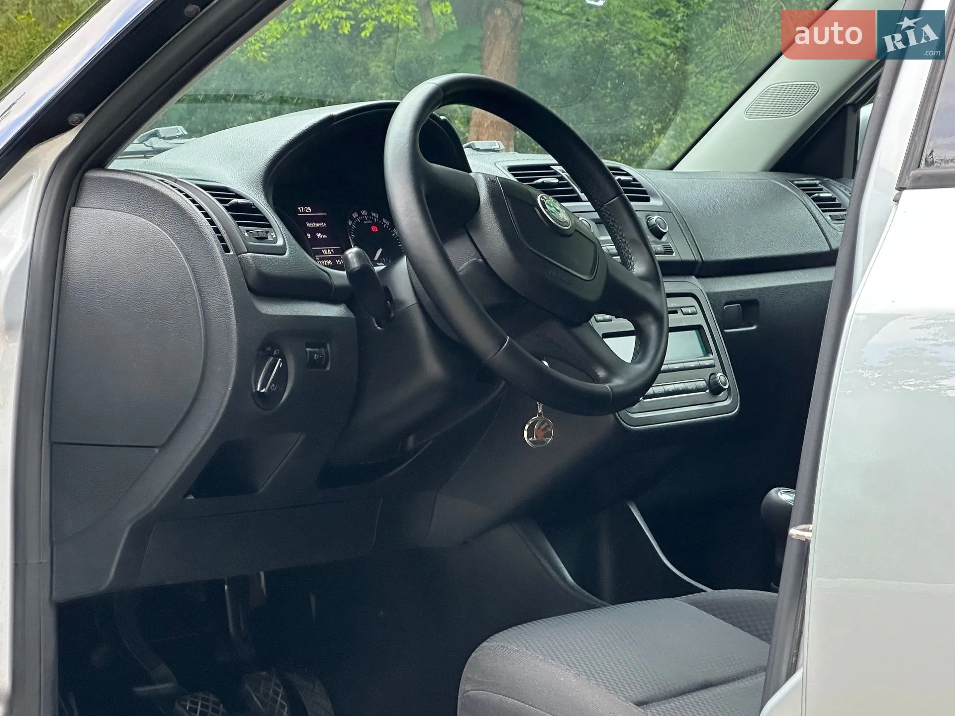 2010 Skoda Fabia - мініатюра 65