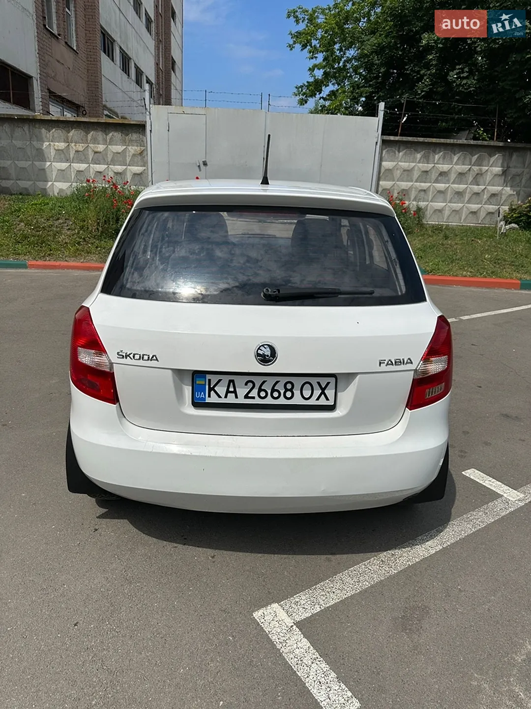 2014 Skoda Fabia - мініатюра 3